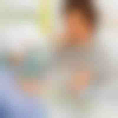 Farblich passendes Perlenspiel | CATERPILLARI