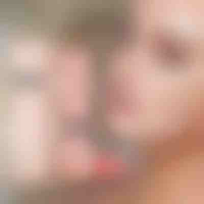 Collagen Boosting Moisture Balm Stick | BLOOMSTICK